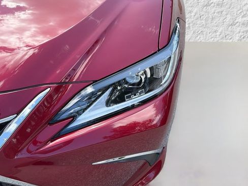 Used 2022 Lexus ES 350 w/ Premium Package image 9