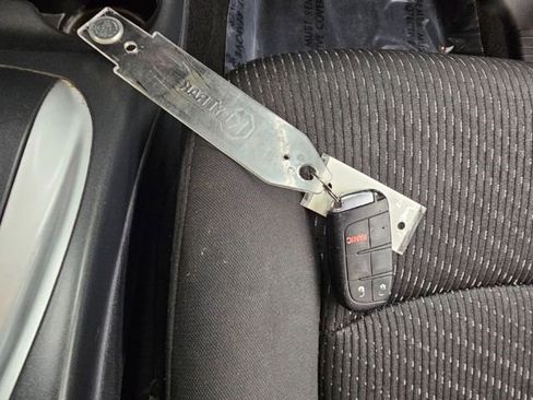 Used 2018 Dodge Journey SE w/ Connectivity Group image 23