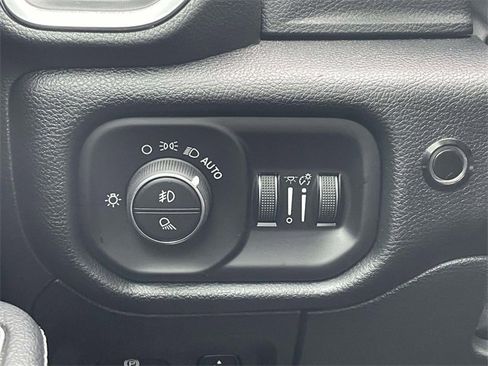 Used 2022 RAM 1500 Laramie image 15