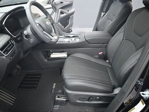 New 2026 INFINITI QX60 Luxe w/ Cargo Package FWD image 15