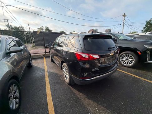 Used 2018 Chevrolet Equinox LT w/ Sun & Infotainment Package AWD/4WD image 8