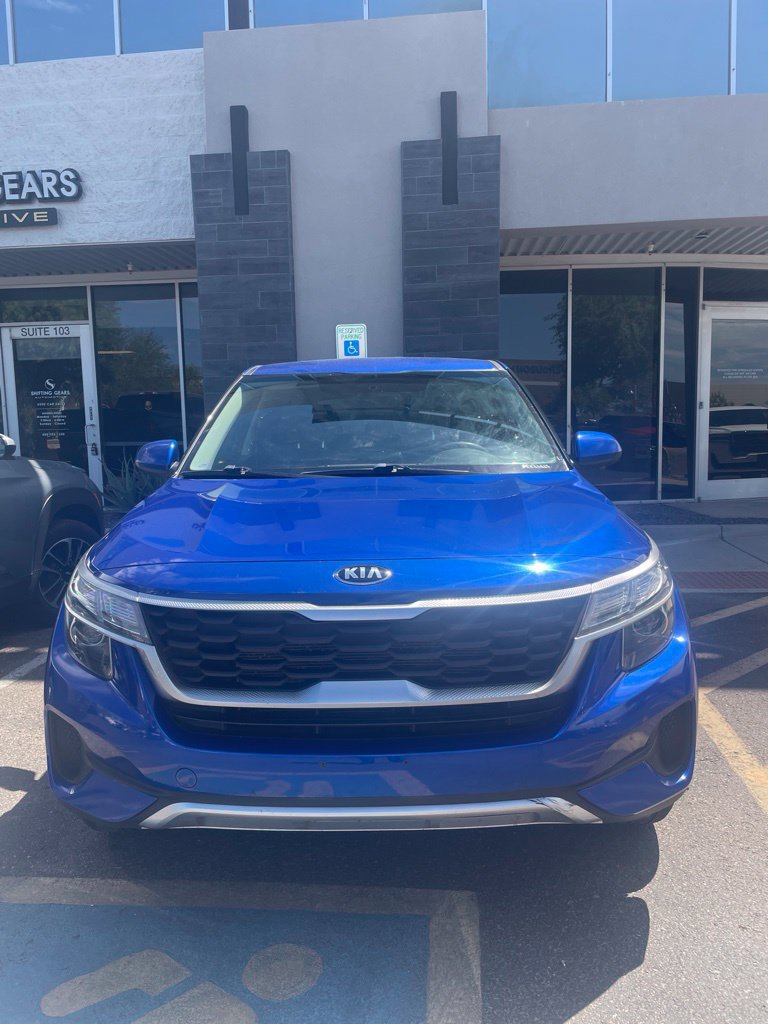 Used 2021 Kia Seltos LX AWD/4WD image 2