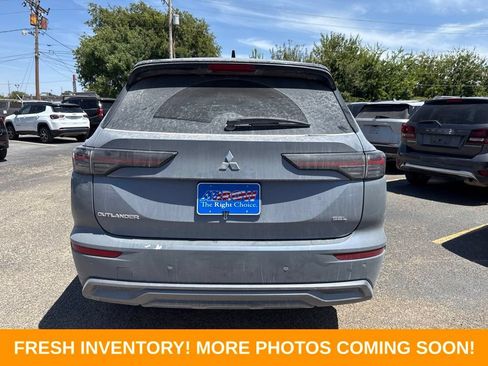Used 2025 Mitsubishi Outlander SEL FWD image 5