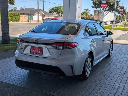 Used 2025 Toyota Corolla LE image 8