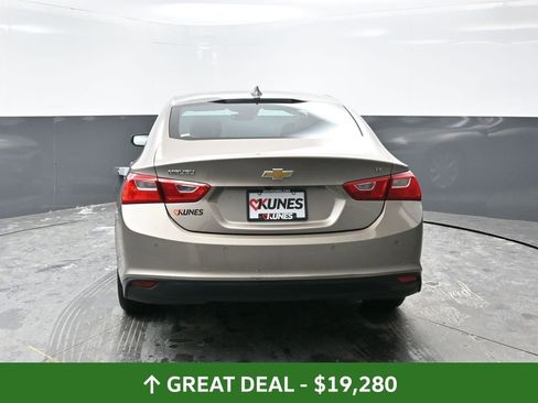 Used 2025 Chevrolet Malibu LT image 14