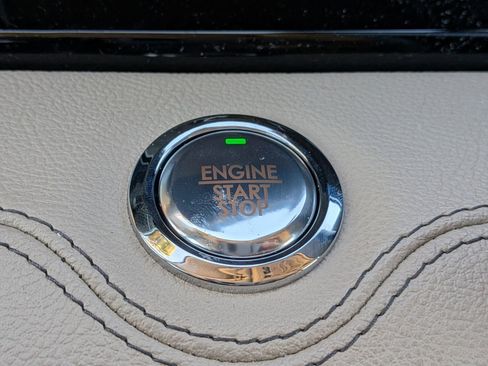 Used 2024 Lincoln Navigator L Reserve image 33