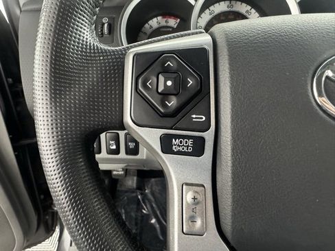 Used 2014 Toyota Tacoma 4x4 Double Cab image 29