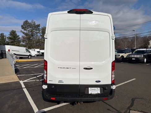 Used 2023 Ford Transit 250 148 High Roof AWD image 6