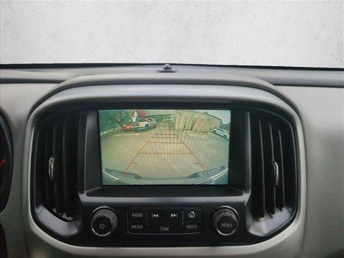 Used 2018 Chevrolet Colorado LT RWD image 12
