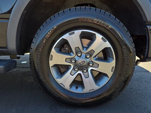 Used 2014 Ford F150 FX4 w/ Equipment Group 402A Luxury AWD/4WD image 9
