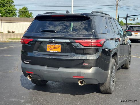 Used 2022 Chevrolet Traverse RS FWD image 16