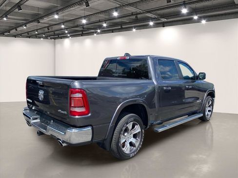 Used 2019 RAM 1500 Laramie AWD/4WD image 7