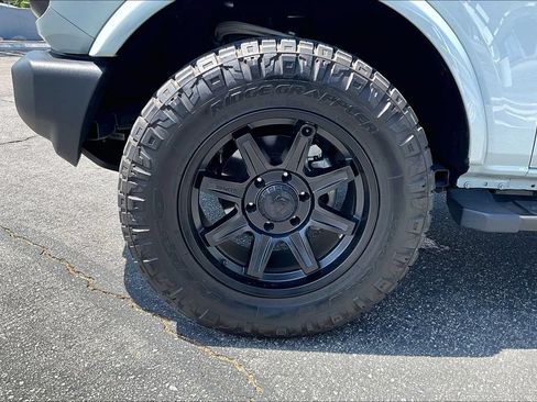 Used 2023 Ford Bronco Outer Banks AWD/4WD image 10