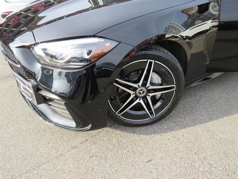 Used 2025 Mercedes-Benz C 300 4MATIC Sedan image 19