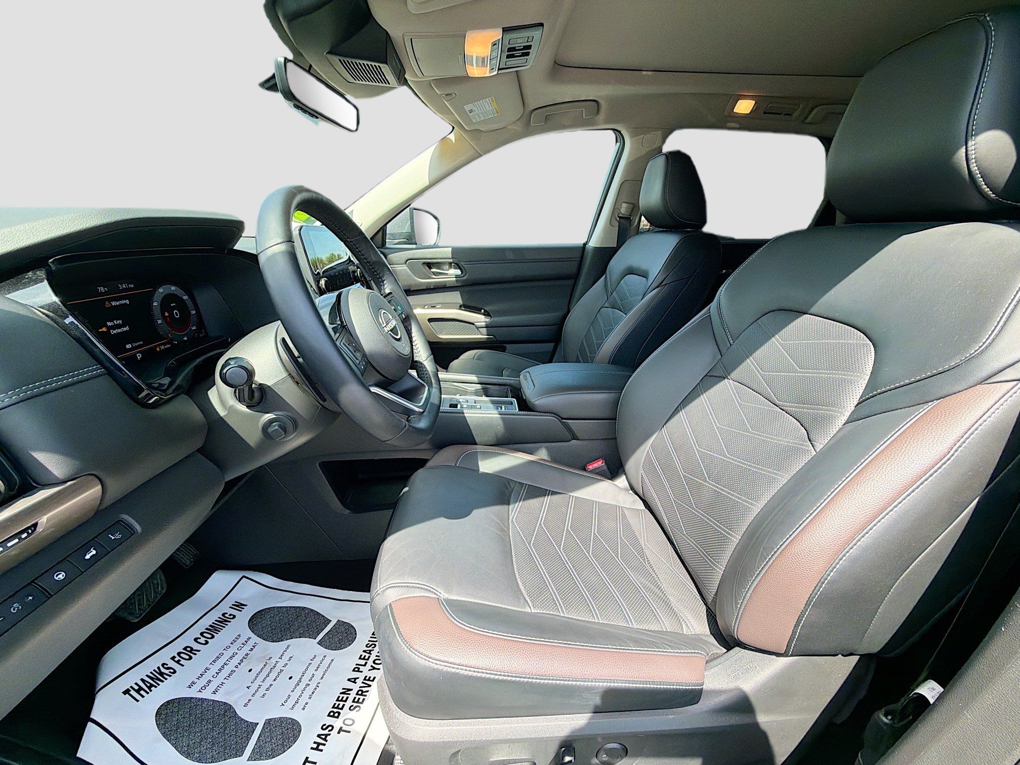 Used 2024 Nissan Pathfinder Platinum w/ Cargo Package FWD image 21