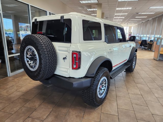 New 2026 Ford Bronco Outer Banks w/ Sasquatch Package AWD/4WD image 6