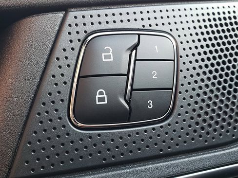 Certified 2021 Ford Edge Titanium w/ Equipment Group 301A image 27