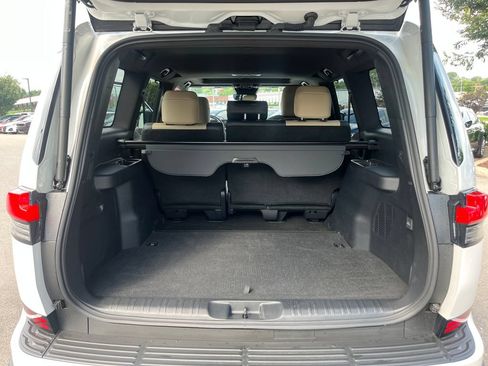 Used 2024 Lexus GX 550 AWD/4WD image 20