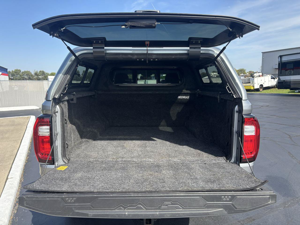 Used 2024 GMC Canyon AT4X w/ AT4X AEV Edition AWD/4WD image 11