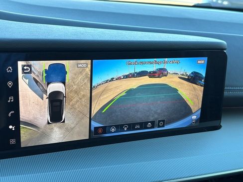 New 2025 Nissan Murano SL image 17