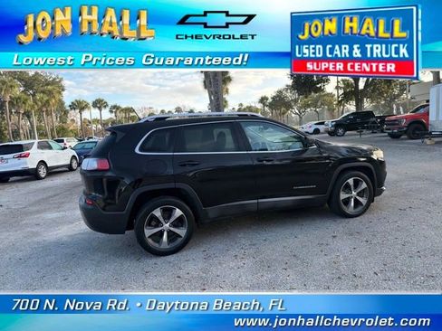Used 2019 Jeep Cherokee Limited image 13