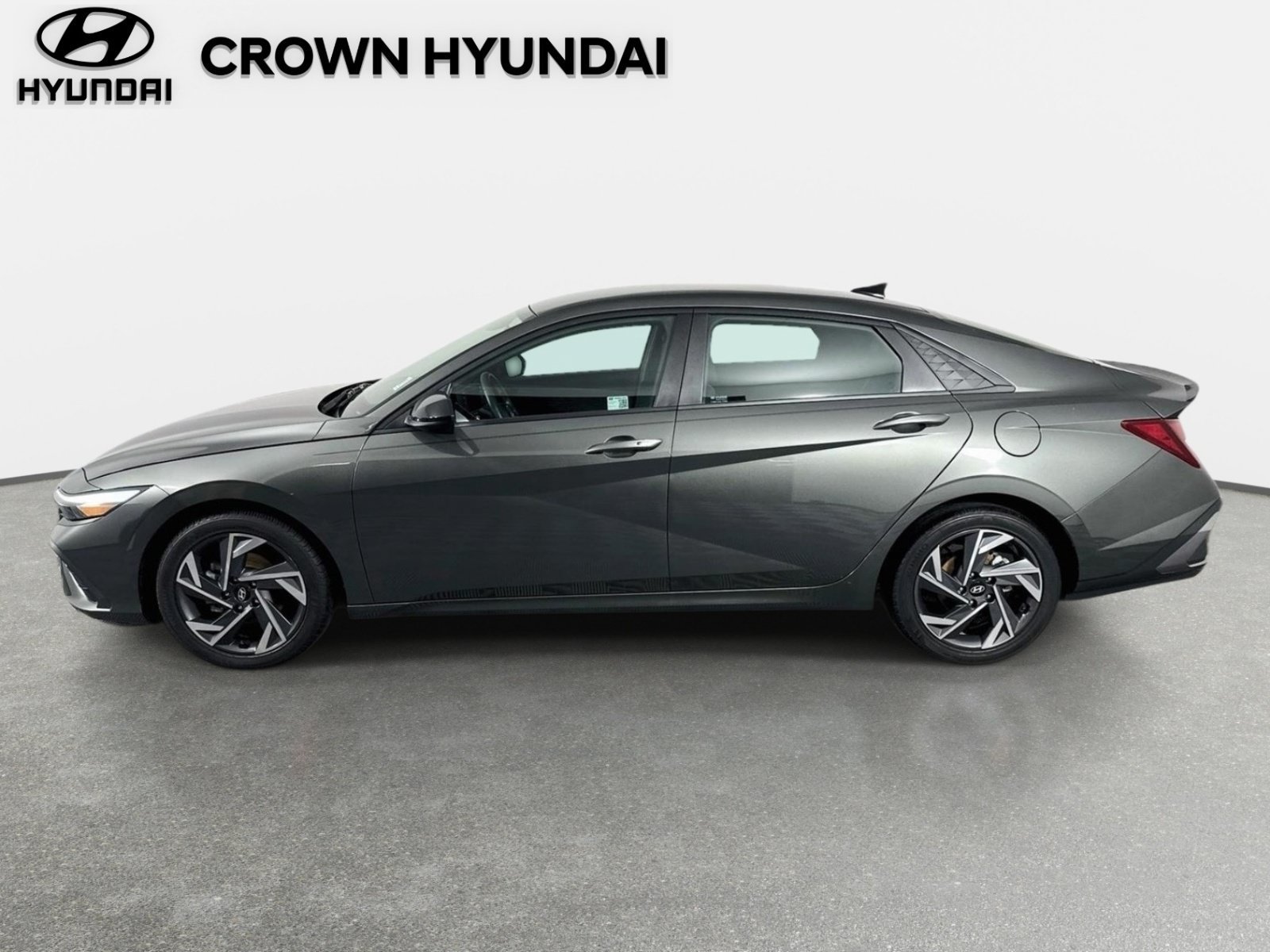 Certified 2025 Hyundai Elantra Sport FWD image 8
