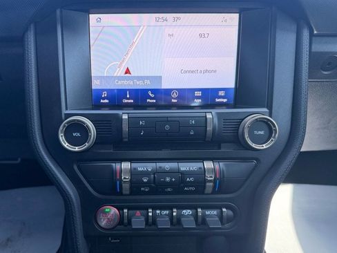 Used 2022 Ford Mustang Shelby GT500 w/ Technology Package RWD image 26
