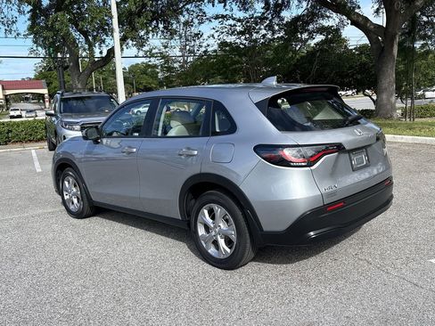 Certified 2023 Honda HR-V LX image 5