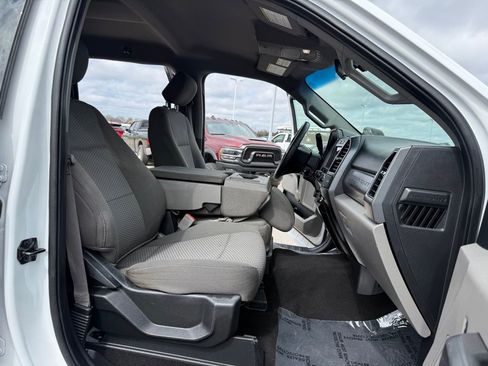 Used 2019 Ford F250 XLT w/ Snow Plow Prep Package image 15