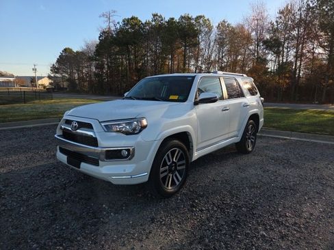 Used 2019 Toyota 4Runner Limited image 1