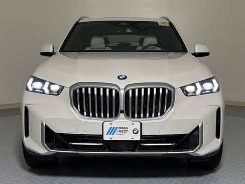 Used 2026 BMW X5 sDrive40i w/ Premium Package RWD image 8