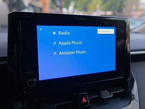 Used 2023 Toyota Corolla LE image 19