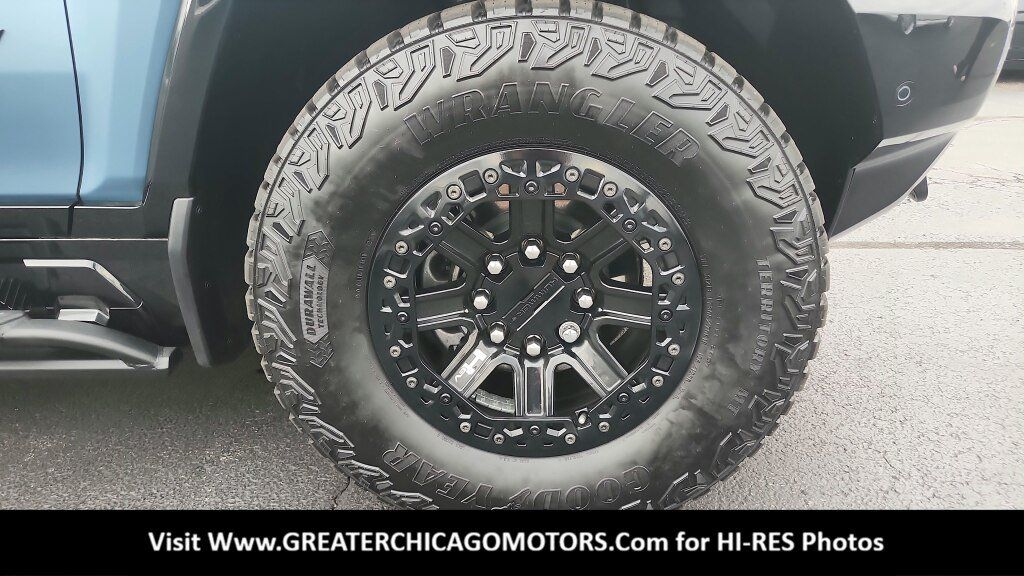 Used 2024 GMC Hummer EV 3X w/ Omega Edition AWD/4WD image 29