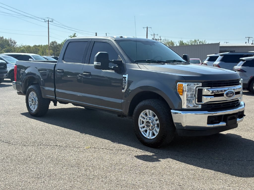 Used 2017 Ford F250 XLT RWD image 1