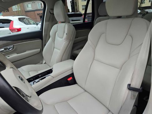 Certified 2024 Volvo XC90 T8 Plus image 22