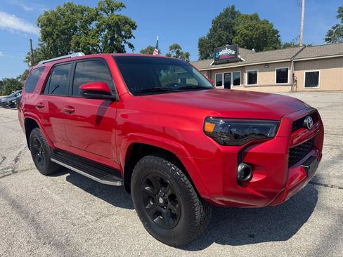 Used 2016 Toyota 4Runner SR5 AWD/4WD image 1