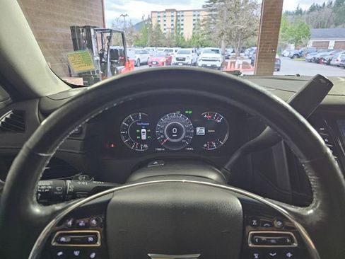 Used 2019 Cadillac Escalade ESV Luxury image 27