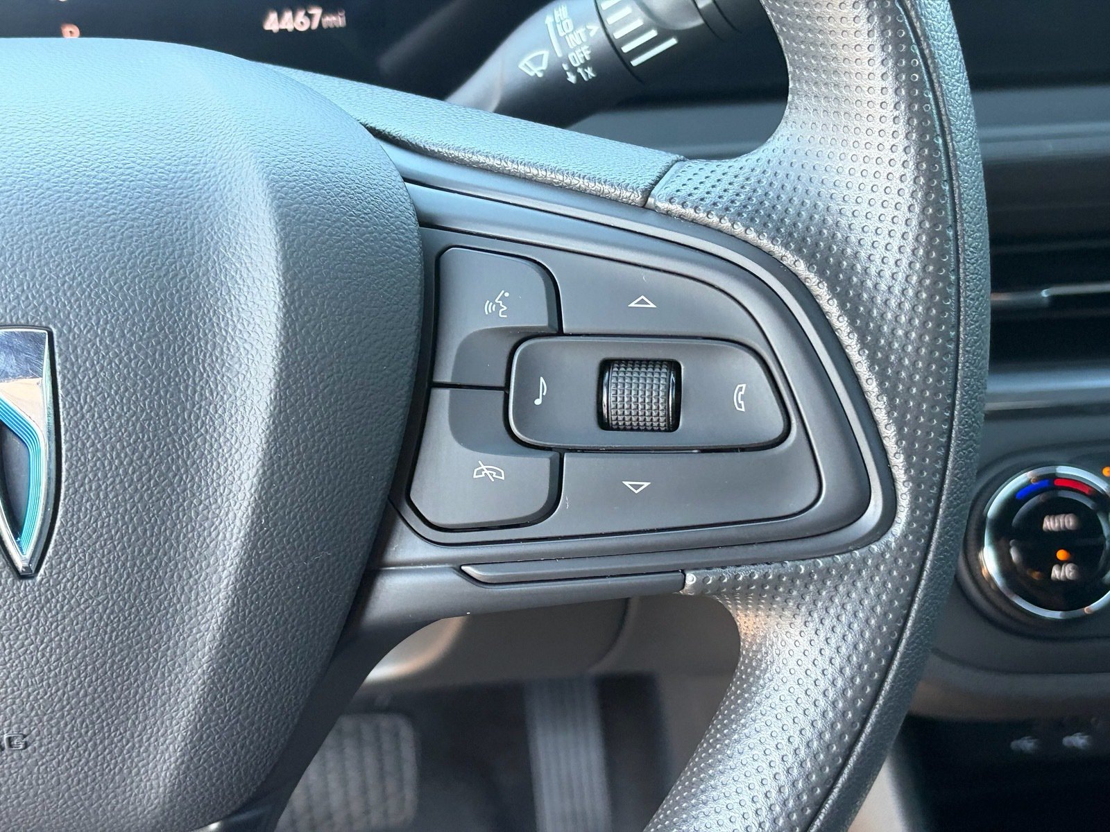 Used 2026 Buick Envista Sport Touring FWD image 15