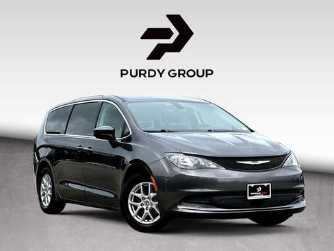 Used 2022 Chrysler Voyager LX FWD image 1