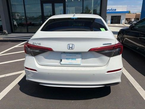 Certified 2022 Honda Civic Touring image 5