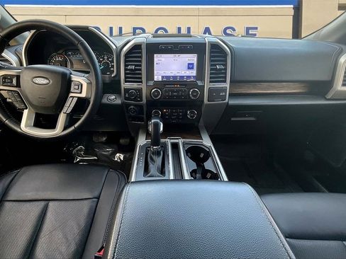 Used 2019 Ford F150 Lariat w/ Trailer Tow Package image 8