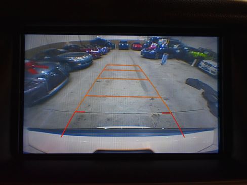 Used 2017 GMC Yukon Denali w/ Open Road Package image 32