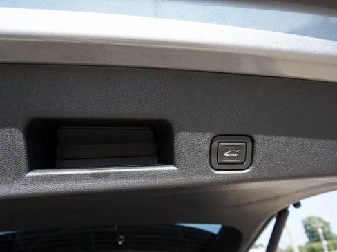 Used 2025 Chevrolet Traverse Z71 w/ LPO, Floor Liner Package image 13