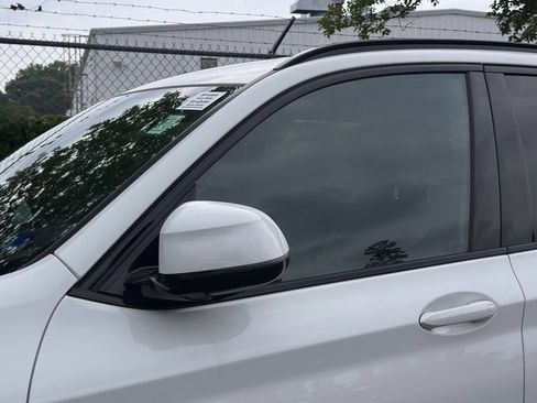 Used 2023 BMW X3 xDrive30i w/ M Sport Package AWD/4WD image 10