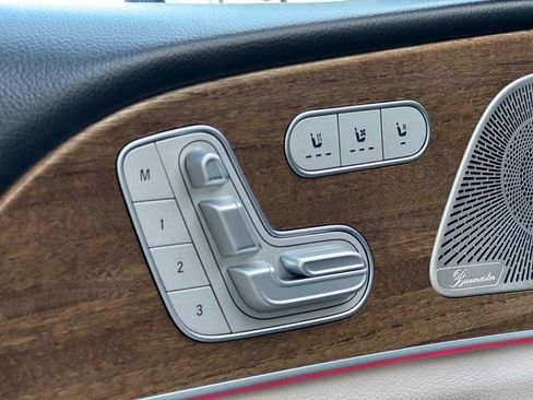 Used 2021 Mercedes-Benz GLS 450 4MATIC image 30