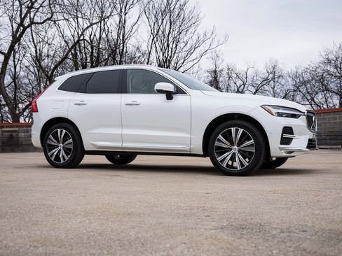 Used 2022 Volvo XC60 B5 Inscription w/ Advanced Package image 7