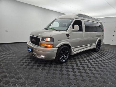 Used 2023 GMC Savana 2500 image 11