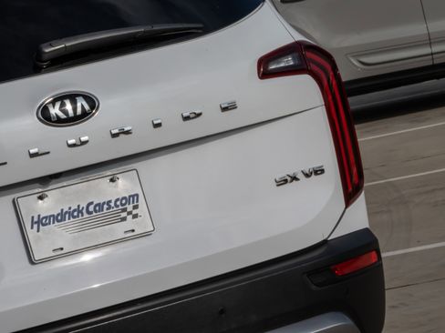 Used 2021 Kia Telluride SX w/ Towing Package image 8