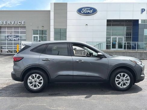 Used 2025 Ford Escape Active AWD/4WD image 11