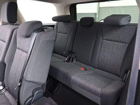 Used 2024 Ford Expedition XLT image 26